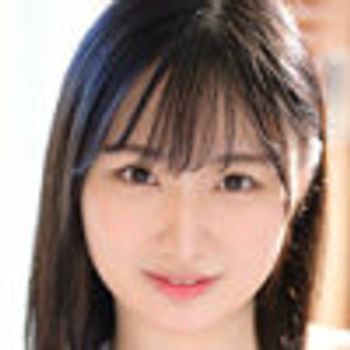 堀田真央 avatar