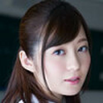 石原莉奈 avatar