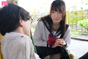MIDV-899 学生時代、いじめから僕を助けてくれた同級生とデリヘルで再会 その日から通い詰めて1日貸し切り全オプションを注文して何度も何度も中出しをしてしまった。 三浜唯
