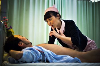 HEZ-527 夜勤の熟女看護師3 欲求不満おばさんナースはカッチカチ勃起チ〇コで夜中に発情！！12人