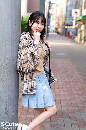 SQTE-574 セフレ以上、恋人未満。ずーっとムラムラ！脱いだらエロすぎるボディのむっつり美少女とハメ撮り三昧！ 柏木こなつ
