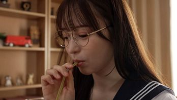 REAL-864 ゲームの中にしか友達のいない女子校生が触れるだけで股間から潮を吹き乱す媚薬漬け放水遊戯 天馬ゆい