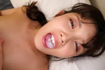 UMSO-571 とにかくザーメン大好き中出し懇願女子9人