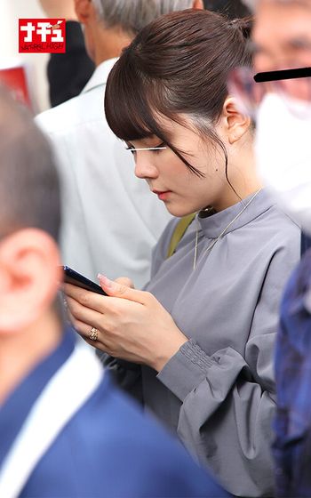 NHDTB-977 ピタパン半脱ぎ状態でヒクつくアナルを見られ羞恥イキする美尻女