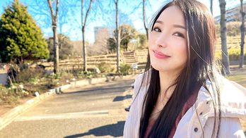 HMDNV-740 【腹筋バッキバキ】ガチアスリート体型美人妻35歳。Wマッスルピストンでチ〇ポ堕ちクレイジー生中3Pファッキン！！【筋肉国際交流】