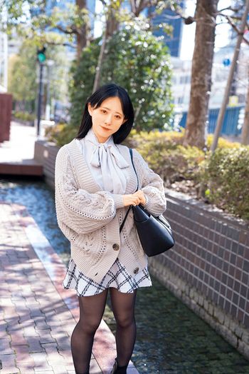 JKSR-653 いきなり潮吹きスプラッシュ！！即吹かせ人妻ナンパ！！そこらへんの人妻全員吹かせる！