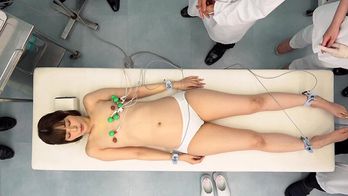 ZOZO-236 羞恥！病棟配属前健康診断 立ち仕事でムチくなった尻と太ももをわし掴みにされ、尻穴・膣穴・体中の穴を好き放題に検査される 看護学校卒業直後の新任ナースたち！院内感染は許さない！～月乃ルナ編～
