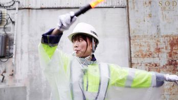 START-170 夫婦のこれからのために始めた交通誘導バイトで出会った年下ガテン系と待機中不倫SEX 天宮花南