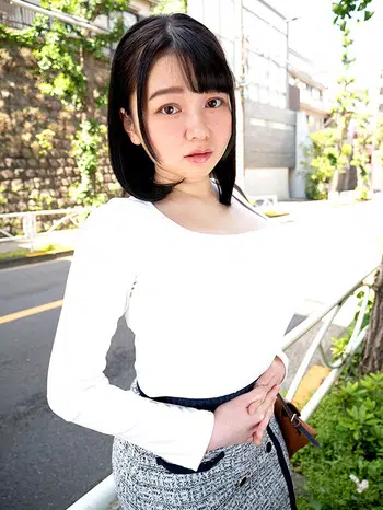 PAIS-074 【個撮】一流大学を卒業、大企業で働くクソ真面目でしっかり者で世間では通っているOLのプライベートは、脱いだら卑猥な爆乳でこんなドスケベ女です。芽以（仮名）