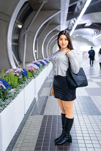 JKSR-653 いきなり潮吹きスプラッシュ！！即吹かせ人妻ナンパ！！そこらへんの人妻全員吹かせる！