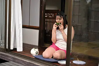HZGD-284 田舎でヤルことがなくて…隣に住む長身爆乳の肉感妻と汗だく中出しSEXに狂い溺れた真夏の汗ダク不倫 星明日菜