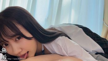 MUCD-311 最高にヌける激かわ制服美少女とハメまくりイチャラブSEX 精子出しきるまでパコる超濃厚種付け 美少女2名。大量中出し、ハメ撮り、フェラ顔もイキ顔も最高（MUCD-311）