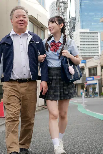 AKDL-301 男をダメにするような砂糖対応キスでめちゃめちゃ気持ち良くしてくれて、しかも精子も飲んでくれる 五十嵐清華
