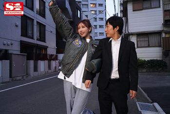 SONE-424 人生に絶望していた大学4年、卒業式当日 陰キャ童貞のボクの目の前に現れたむっちりスケベ姉ちゃんに教えてもらった生（性）の悦び うんぱい