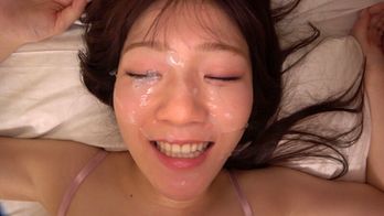 OTIN-009 清楚で色白美人妻のイチャラブ不倫 澄んだ瞳のスレンダー人妻が誰にも見せたことの無い性欲丸出し腰振り中出しセックス 恥ずかしコスプレで羞恥の愛液だばだばベロ出しイき狂い！ 横峯めぐ