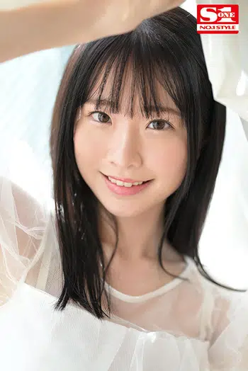 SONE-323 白上咲花が中年オヤジと涎とろとろ接吻ぐちょぐちょで絡み合う濃厚唾液ベロキス性交。