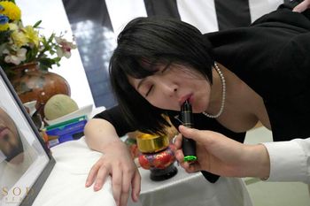 START-203 ガンギマリ喪服未亡人 葬儀会場で親戚達に媚ヤクを盛られ、2年振りの快楽にキメセク痙攣エクスタシーし続ける… 夏目響