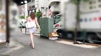 SPRO-112 淫乱覚醒素人！老舗タピオカ店から出てきた女の子をナンパしてNEWタピオカ飲ませてHYPER SEX！！