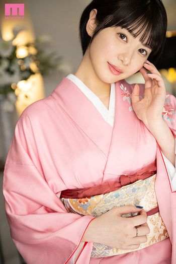 MIFD-538 新人 あの有名俳優も足繁く通う会員制の六本木某高級クラブで働くおじさん大好き若ママが着物を脱いでAVデビュー！ 桐山ここみ