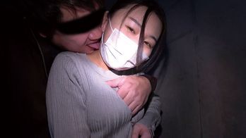 C-2870 ほの暗い性と恍惚 薄暗い場所で溺れる悦楽001