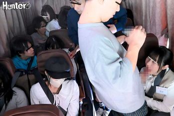 HUNTC-272 だれとでも定額挿れ放題！高速バス編 バス＆ランド共通年間パスポートで挿れ放題！