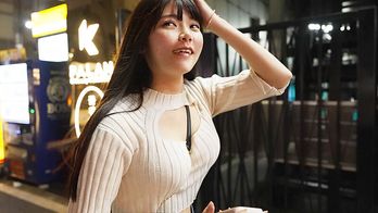 FNEW-003 ナンパde媚薬 巨乳ギャルをナンパ即パコ！どさくさで媚薬を飲ませたらアヘ顔ガンギマリの性欲モンスター化w （メスガキ18） 美木ひなの