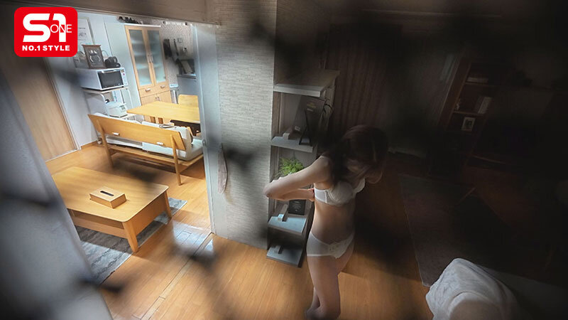 SONE-818 隣に住む可愛いすぎる女子大生がまさかの記憶喪失！？「俺が彼氏なんだよ！！」と信じ込ませ性欲の限りヤリ放題！！ 未歩なな