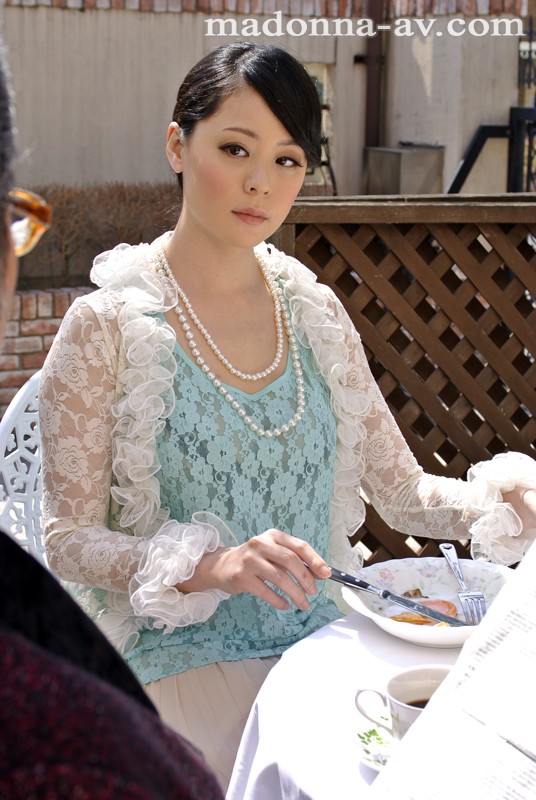 JUX-124 ハイソ夫人の貞操帯 愛田奈々