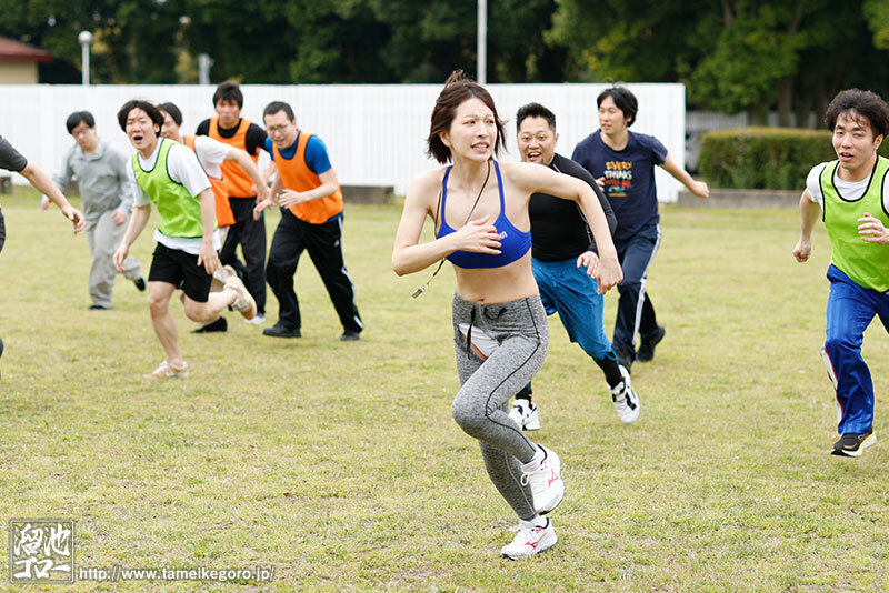 MFYD-038 3泊4日の合宿に引率した人妻は、気が狂うほどレ×プされ続けるー。 【走って捕まって犯●れて、走って捕まって犯●れる。】 夢実かなえ